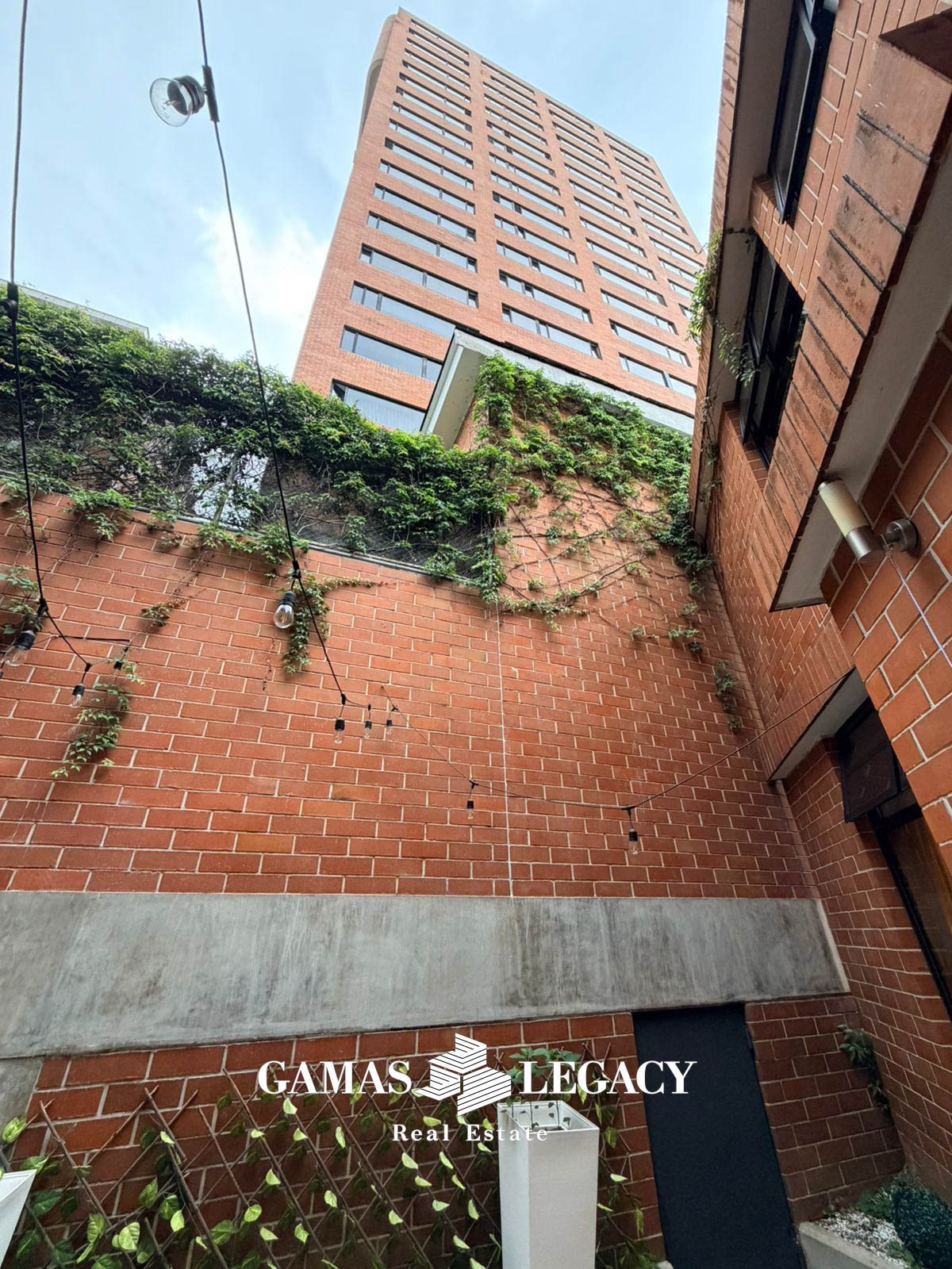 Casa en venta Condominio Dalí, Zona 14